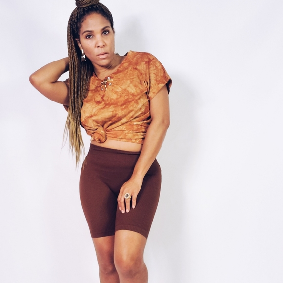 Embellished Set - Picture 7 of 16